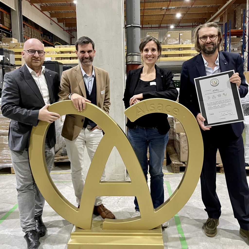 L'équipe dirigeante d'Axal lors de la remise du label Alsace Excellence